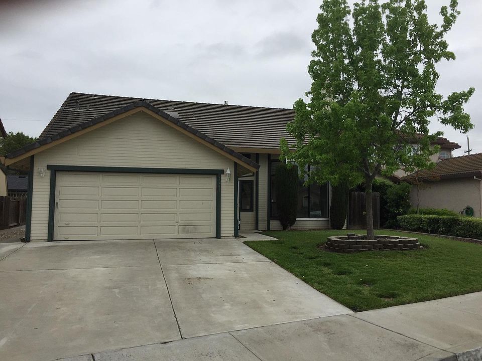 2nd image of 1241 Manzanita Dr