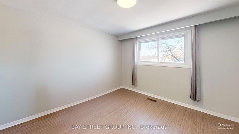 Toronto House for rent - 4 Bedrooms — photo 17