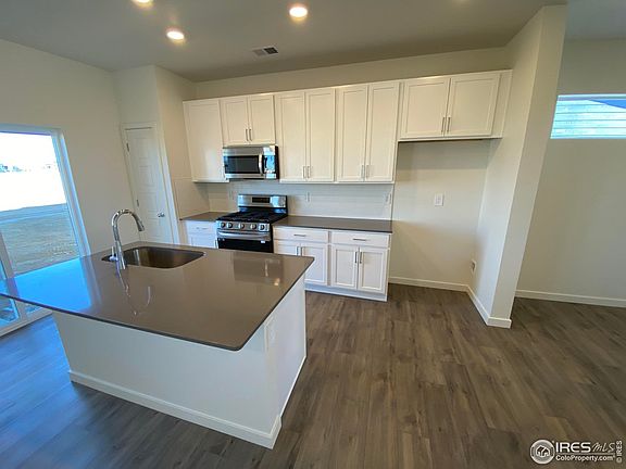 4th image of 3625 Kobuk St