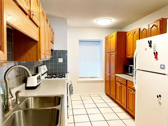 4th image of 2425 Ashdale Dr APT 90
