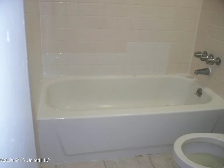 2712 Connor Dr — Photo 28