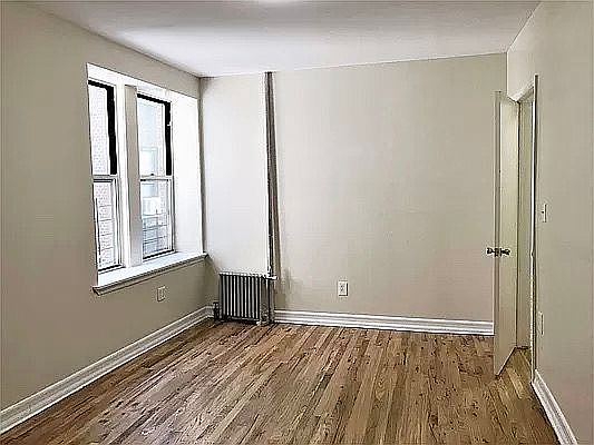 2nd image of 312 E 206th St #2F