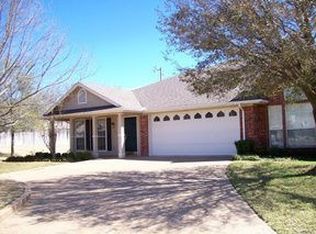 97 Village Cir, Waco, TX 76710