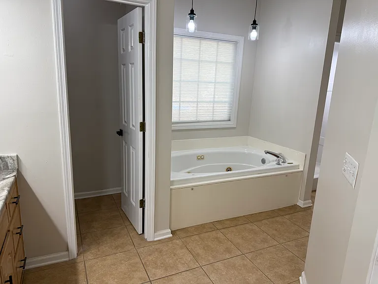 107 Mulberry Ct — Photo 27