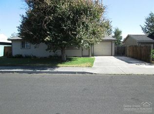 3146 SW Pumice Pl, Redmond, OR 97756