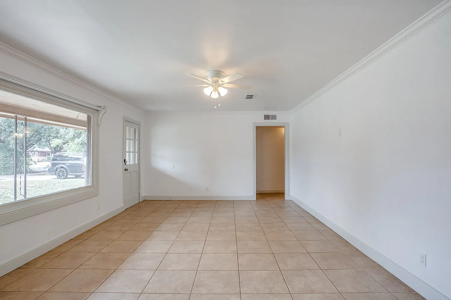 4 bed, 2.0 bath, 1775 sqft, $1,500 — Photo 3