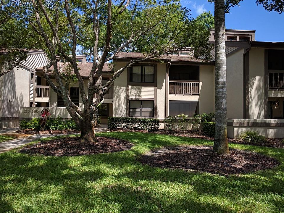 1st image of 129 Woodlake Wynde