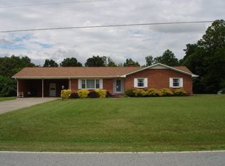 717 Camp Dan Valley Rd, Reidsville, NC 27320