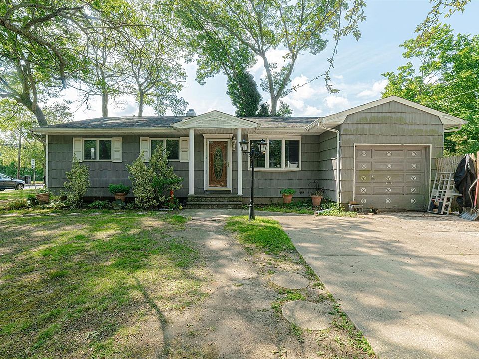 1st image of 1120 Spur Drive S