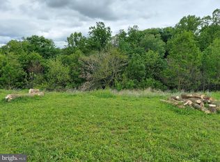 236 Sunset Cir, Red Lion, PA 17356