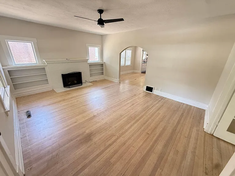 1038 S Fremont Ave — Photo 7