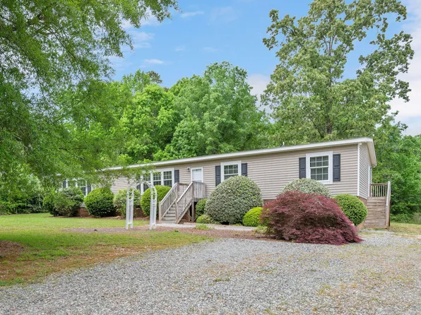 205 Stonemason Dr, Holly Springs, NC 27540