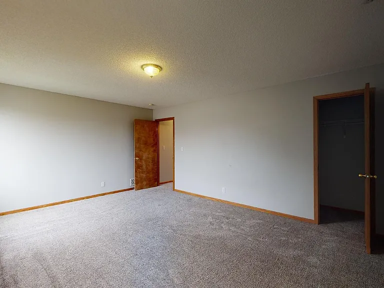 2504 Somerset Dr — Photo 25