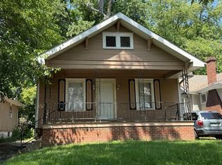 2241 Yale Blvd, Springfield, IL 62703
