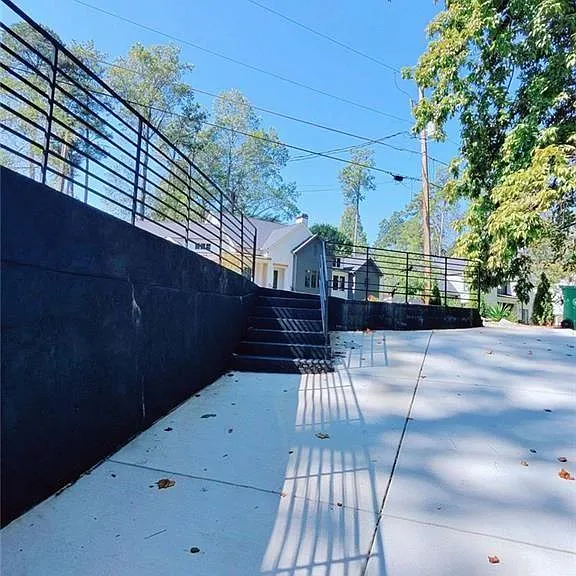 Winding Ln NE — Photo 4