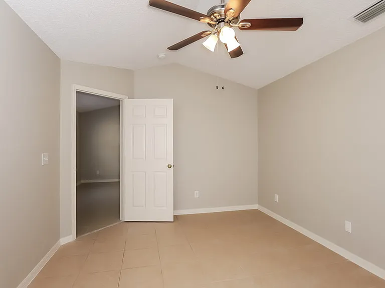 3413 Palm Beach Dr — Photo 11