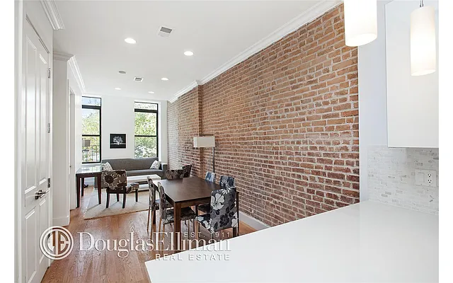 Sold by Douglas Elliman | media 20