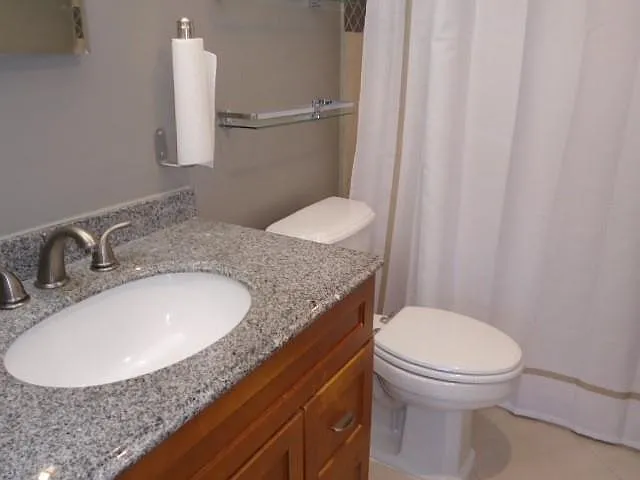 1800 N Andrews Ave #4B — Photo 6