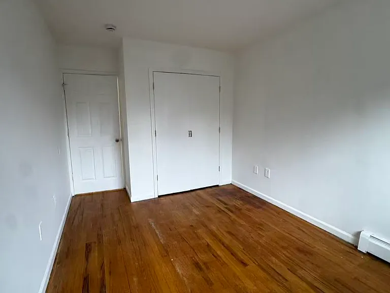 825 E 217th St #3 — Photo 3
