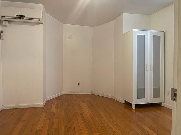 4th image of 1430 Cecil B Moore Ave Floor 2