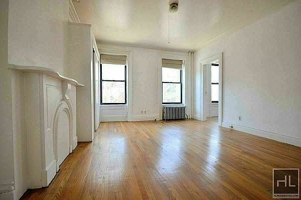 1st image of 245 Saint James Pl #3