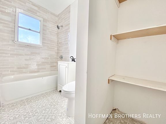 3rd image of 7118 Willoughby Ave #3A