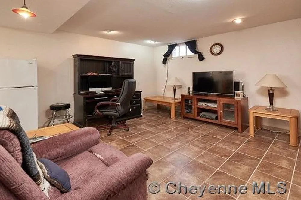1 bed, 750 sqft, $950 — Photo 2