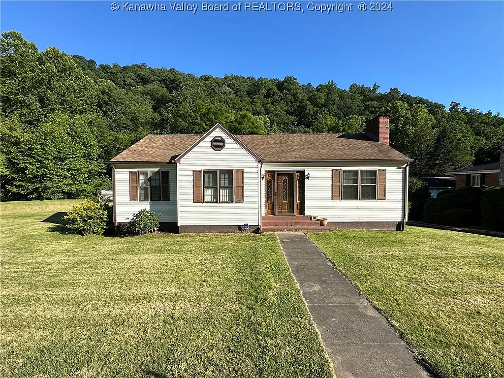 786 Campbells Creek Dr photo 1