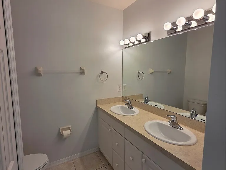 2261 Somerset Ridge Dr #204 — Photo 22