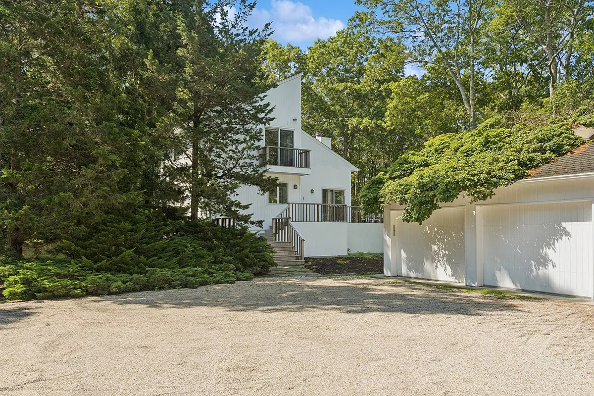 Building Photo - 28 Ridge Rd