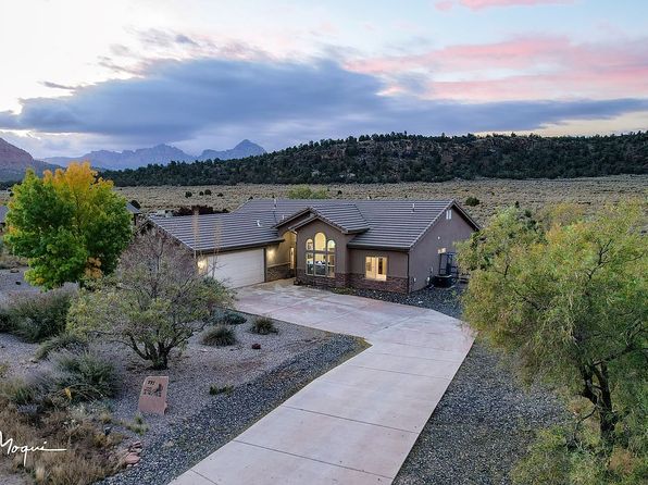 881 W Smithsonian Way, Apple Valley, UT 84737
