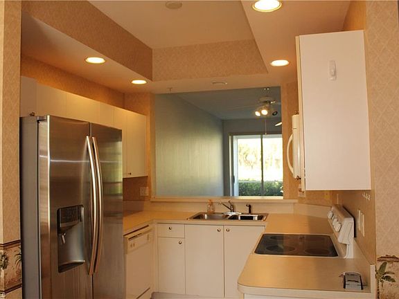 2nd image of 2925 Cypress Trace Cir APT 104