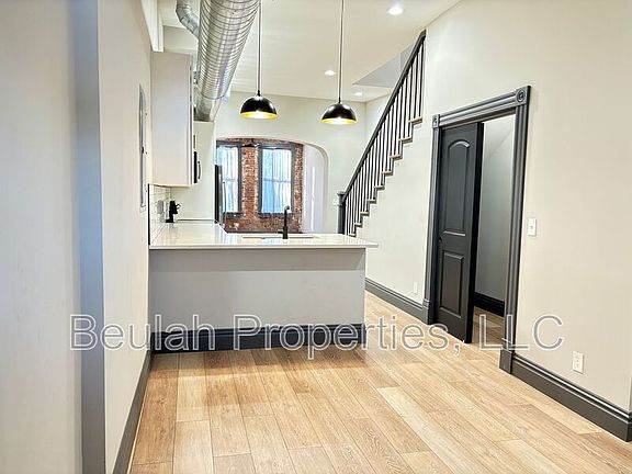 3rd image of 1836-1838 S 10th St