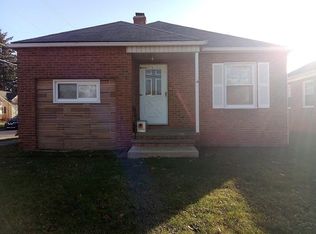 701 Tuxedo Ave, Brooklyn Heights, OH 44131