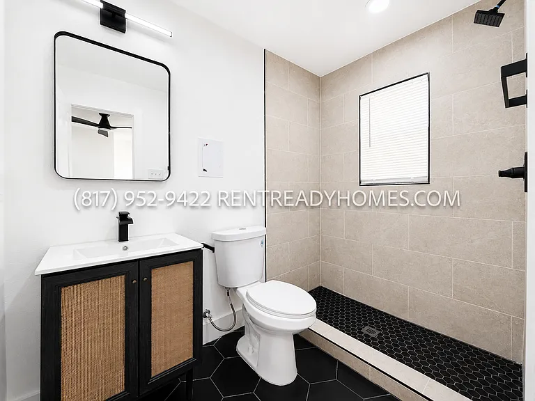 1510 W Jefferson Blvd #102 — Photo 8