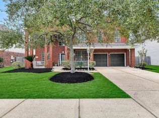 3612 W Pine Orchard Dr, Pearland, TX 77581
