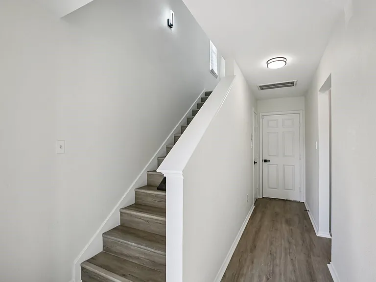 1705 Stuart St — Photo 23