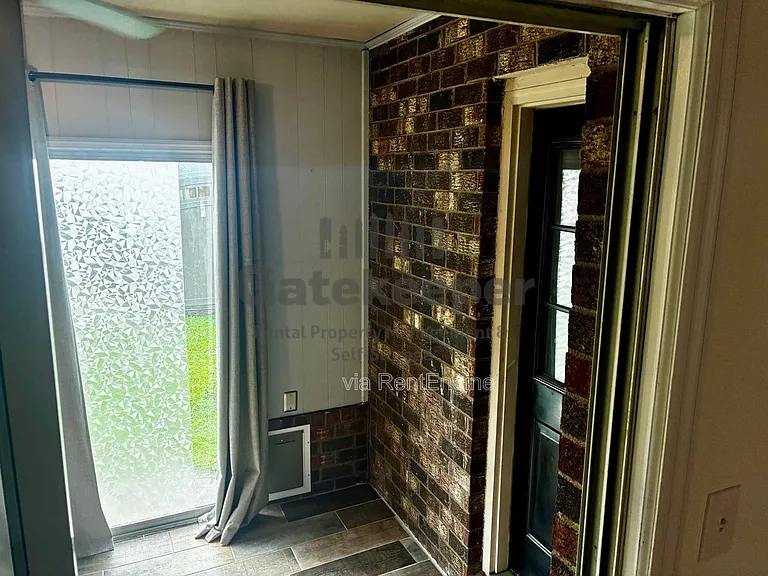 101 Sandlewood Dr — Photo 8