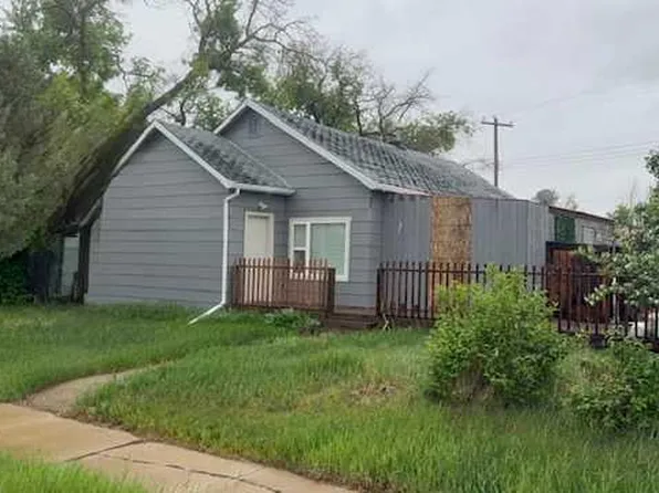 899 A NE 3rd Ave W, Drumheller, AB T0J 0Y3