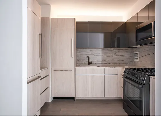 Rented by Greystar | media 2