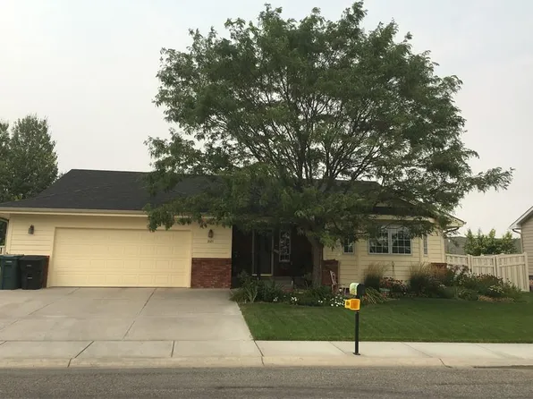 3121 N Morning Glory Dr, Billings, MT 59102