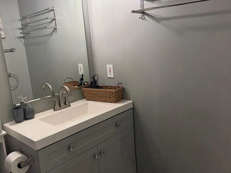 8305 Crete Ln — Photo 6