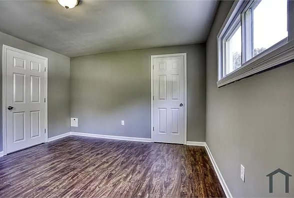 8011 Oakleigh Rd — Photo 25