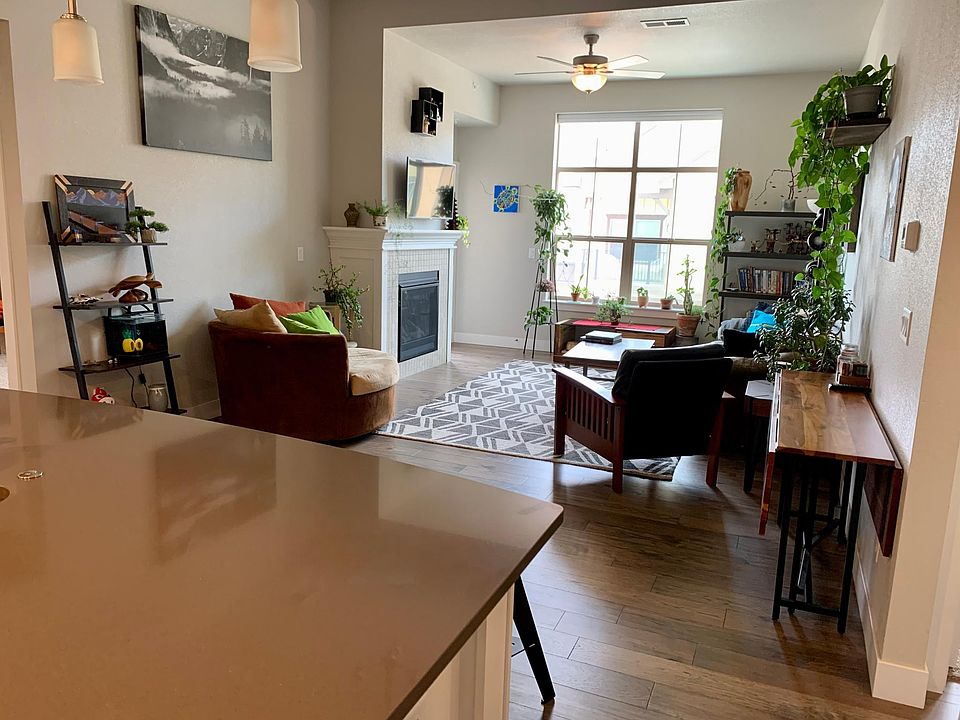 Living Room (not a furnished unit)