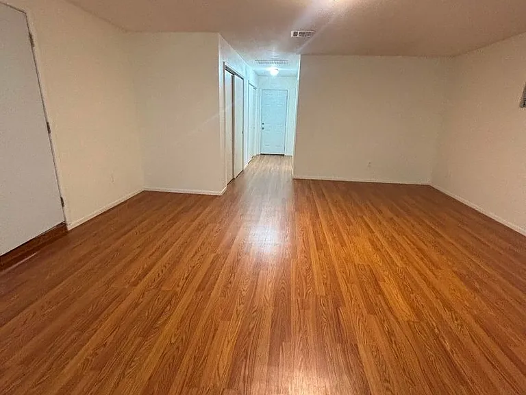 572 Lenrey Ave — Photo 9