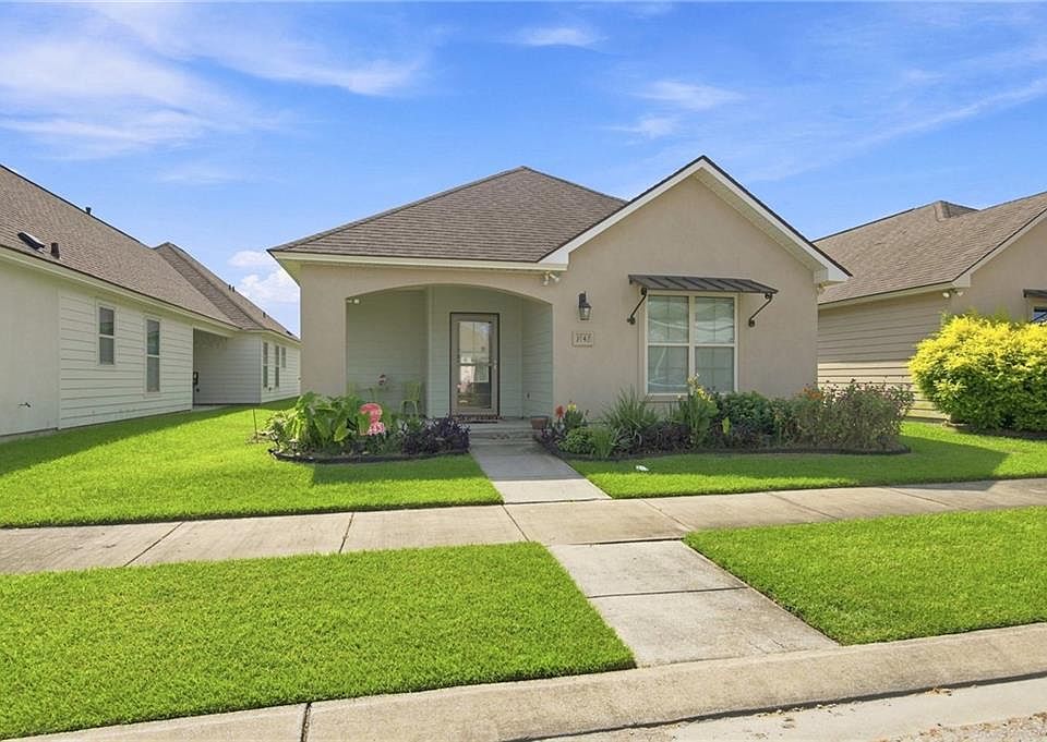 1st image of 1443 Gardenia Ln