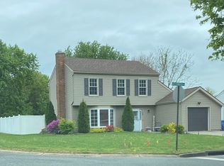 10 Buttonwood Pl, Logan Township, NJ 08085