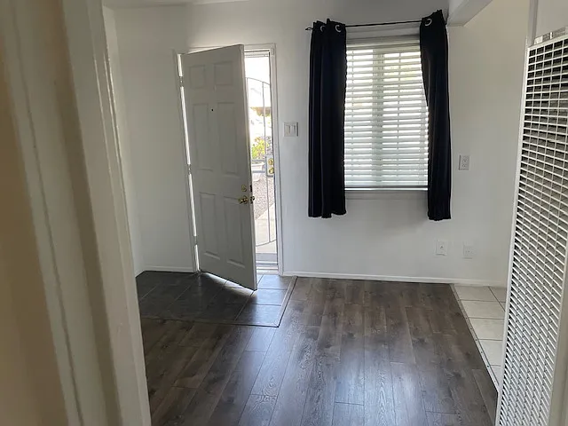 318 1/2 S Myers St — Photo 4