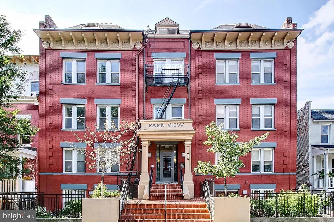 2 bed, 865 sqft, $2,795 — Photo 1