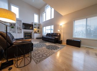 17885 Haralson Dr, Eden Prairie, MN 55347